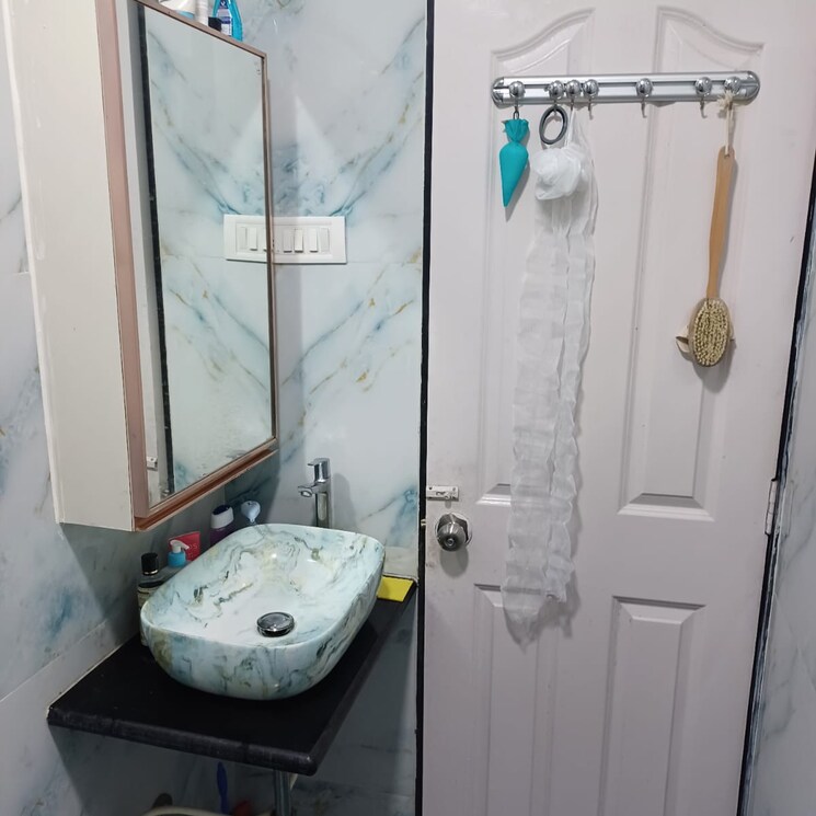Bathroom, lalani-residency 2 Bedroom 630 Sq.Ft. Apartment In Pratha Pushp Society Thane 7366220
