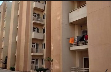Kitchen in 2 BHK Apartment at Bptp Park Floors ii, Sector 76 – for Sale