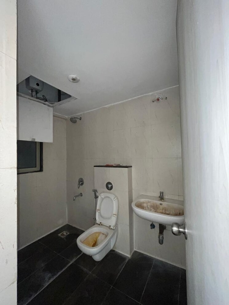 Bathroom, lodha-palava-exotica 2 Bedroom 1404 Sq.Ft. Apartment In Dombivli East Thane 7366409