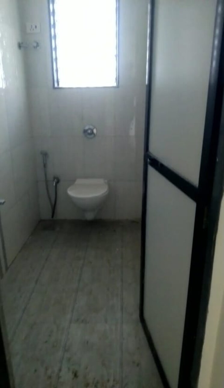 Bathroom, nakshatra-chs-parel 1 Bedroom 450 Sq.Ft. Apartment In Parel Mumbai 7366465