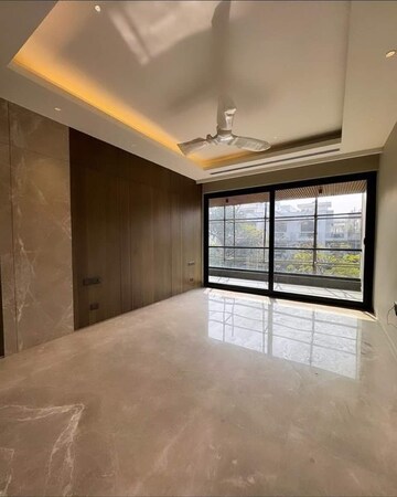 Room in 2 BHK Builder Floor at Burari – for Sale
