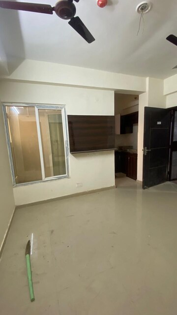 Room in 2 BHK Apartment at Windsor Paradise 2, Raj Nagar Extension – for Sale