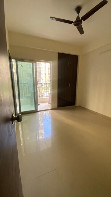 Room in 2 BHK Apartment at Windsor Paradise 2, Raj Nagar Extension – for Sale