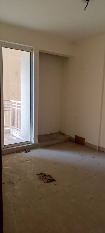 Room in 2 BHK Apartment at Bptp Park Floors ii, Sector 76 – for Sale
