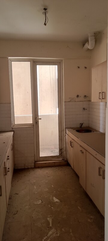 Bathroom in 2 BHK Apartment at Bptp Park Floors ii, Sector 76 – for Sale