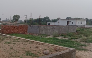 Plot For Sale in Bhopani Village