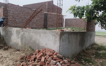 Plot For Sale in Bhopani Village