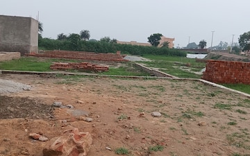 Plot For Sale in Bhopani Village