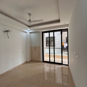 Room in 3 BHK Builder Floor at Chattarpur – for Sale