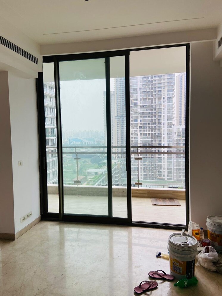 Room, m3m-golf-estate-fairway-west 4 Bedroom 4480 Sq.Ft. Apartment In Sector 65 Gurgaon 7367045