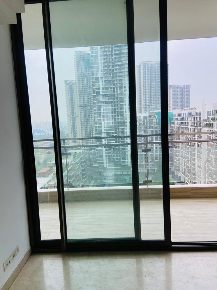 Room, m3m-golf-estate-fairway-west 4 Bedroom 4480 Sq.Ft. Apartment In Sector 65 Gurgaon 7367045