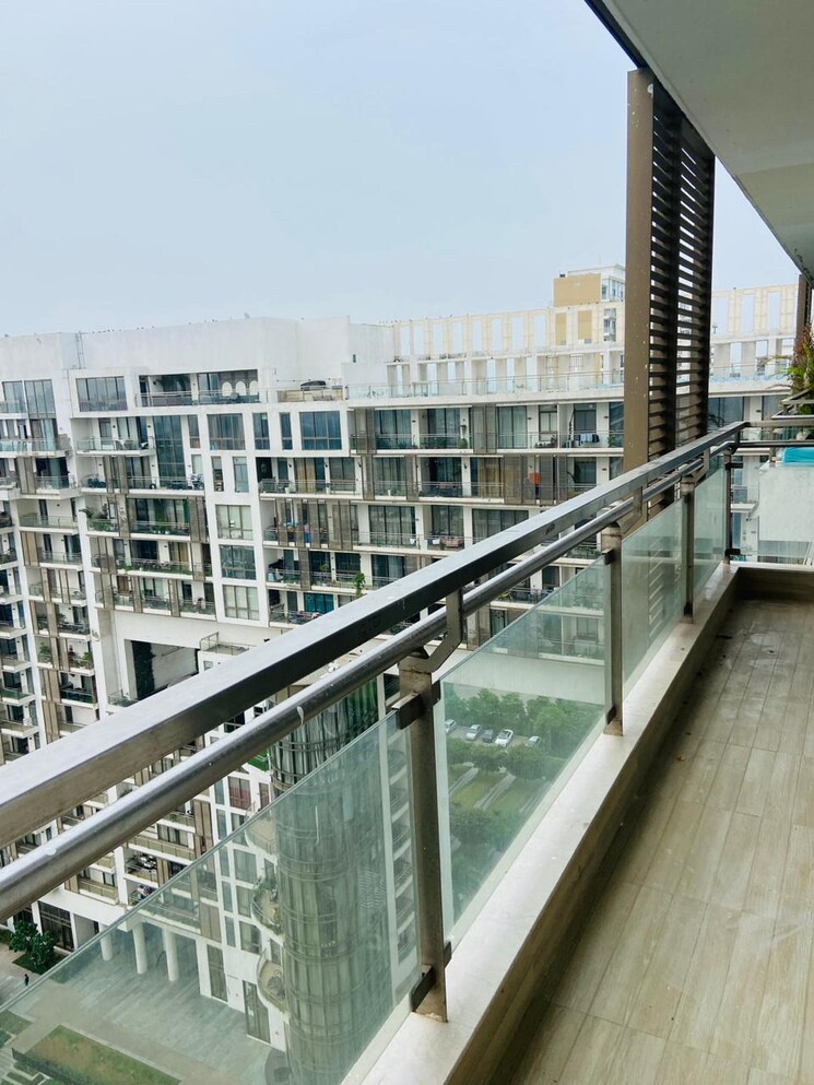 Balcony, m3m-golf-estate-fairway-west 4 Bedroom 4480 Sq.Ft. Apartment In Sector 65 Gurgaon 7367045