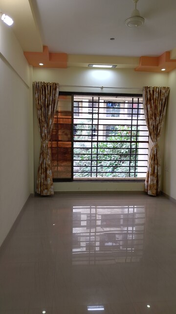 Room in 1 BHK Apartment at Om Sai Heights Phase II, Nalasopara West – for Sale