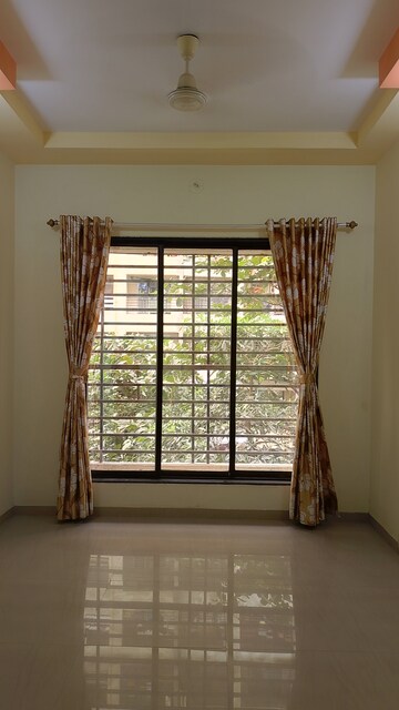 Room in 1 BHK Apartment at Om Sai Heights Phase II, Nalasopara West – for Sale