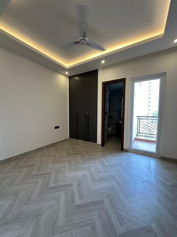 Room in 3.5 BHK Apartment at Anant Raj Ashok Estate, Sector 63a – for Sale