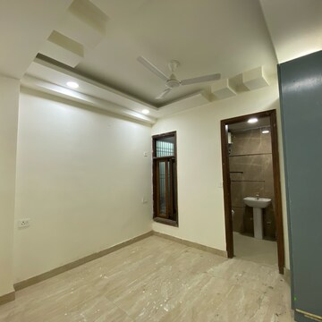 Room in 3 BHK Builder Floor at Chattarpur – for Sale