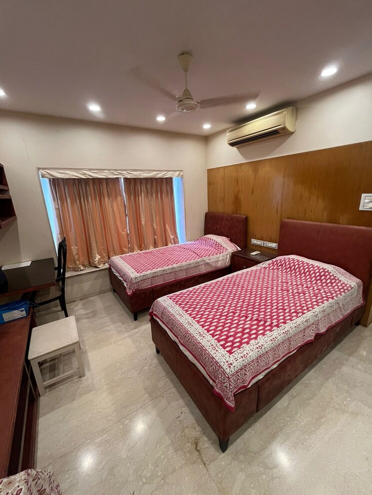 Bedroom, maker-tower 4 Bedroom 3000 Sq.Ft. Apartment In Cuffe Parade Mumbai 7368011