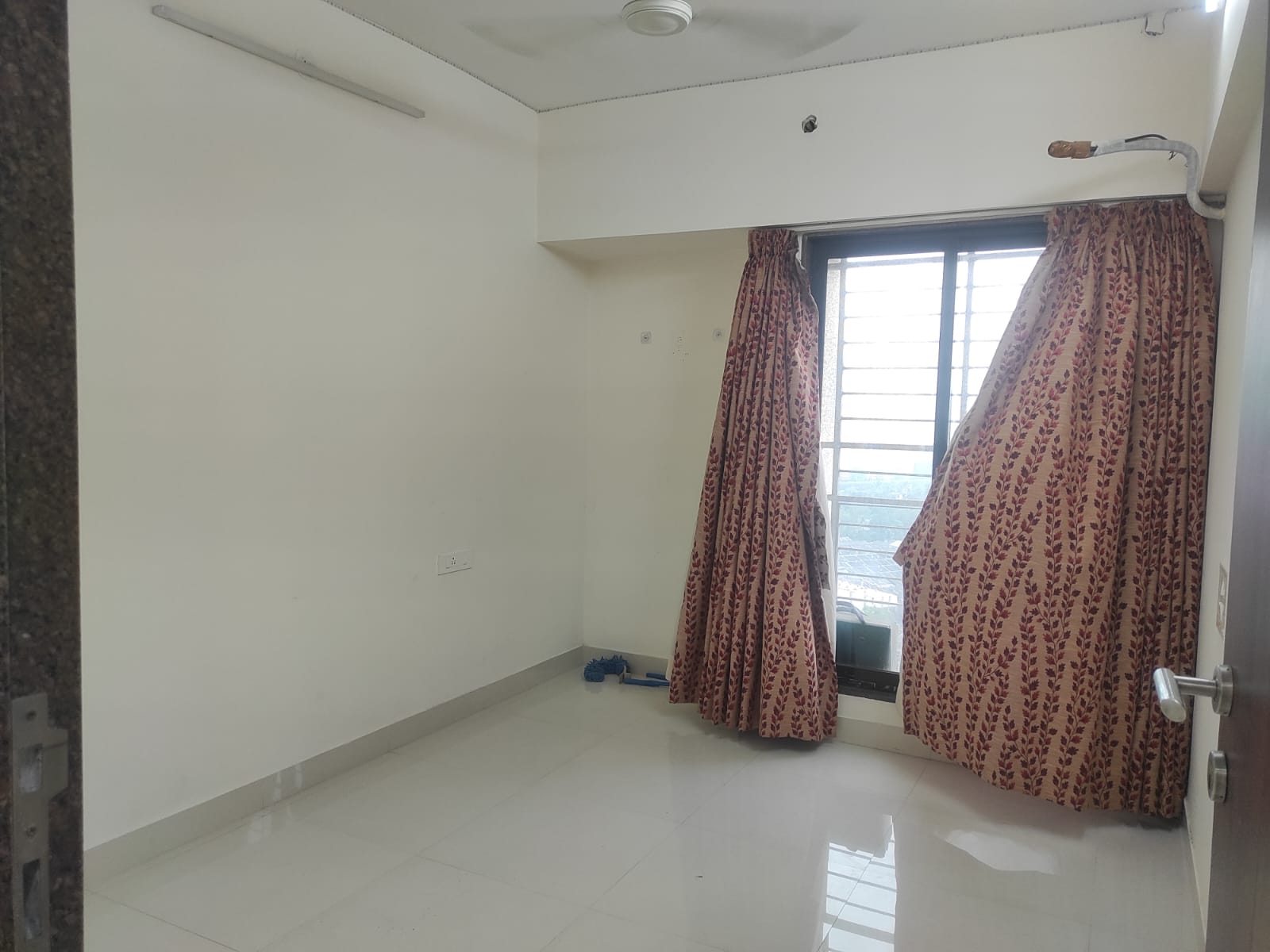 2 BHK Apartment For Rent in Acme Oasis Kandivali East Mumbai  7368655