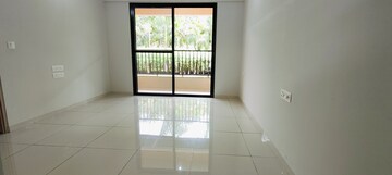 Room in 2 BHK Apartment at Magarpatta Riverview City Hornbill Heights, Loni Kalbhor – for Sale