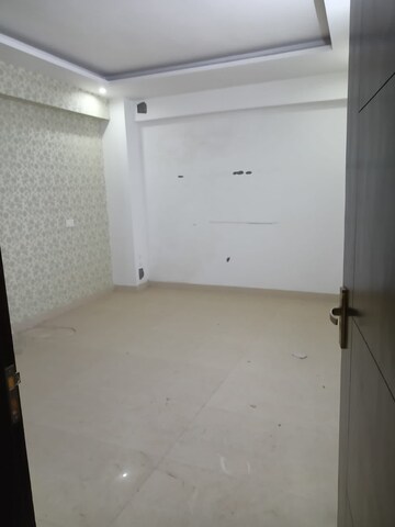 Room in 4 BHK Builder Floor at Sector 7 – for Sale