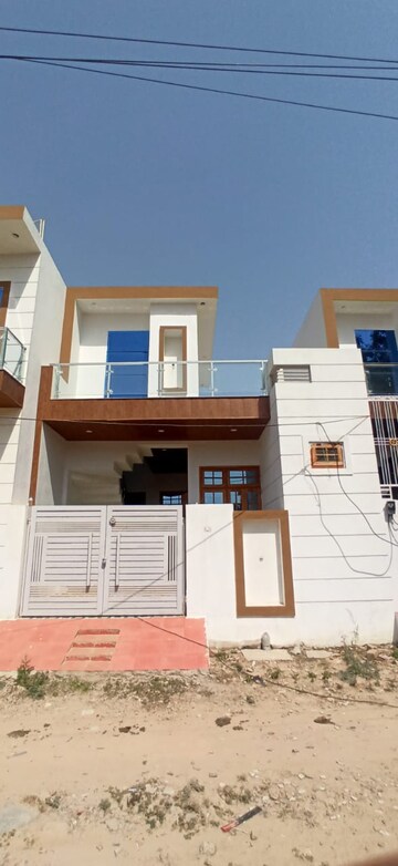 2 BHK Villa For Sale in Chinhat