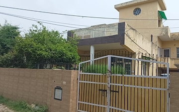 4 BHK Independent House For Sale in Advitya Plaza, Sector 16 A