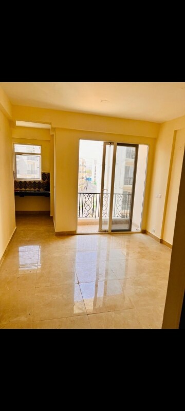 Room in 3 BHK Apartment at Signature Global Park, Sohna Sector 36 – for Sale