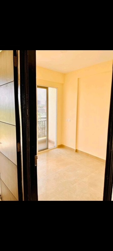 Room in 3 BHK Apartment at Signature Global Park, Sohna Sector 36 – for Sale