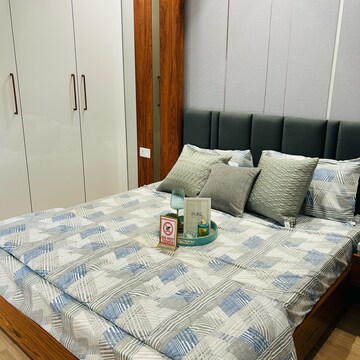 Bedroom in 2.5 BHK Builder Floor at JMS Primeland, Sector 95a – for Sale
