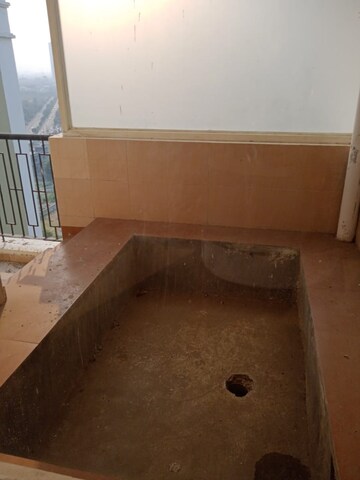 Furnished Amenities in 3.5 BHK Apartment at Eldeco The Studio, Sector 93a – for Sale