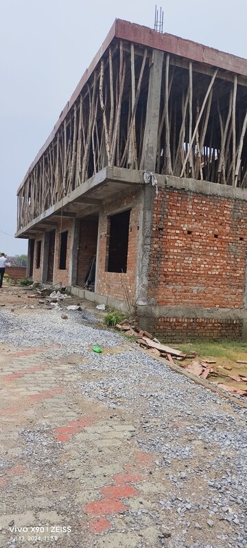  Plot – Exterior View View at Babatpur - for Sale