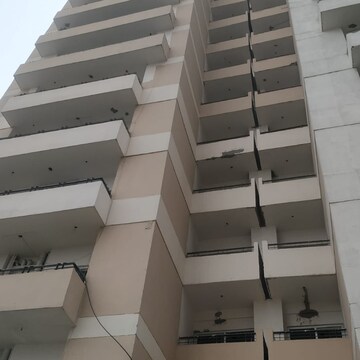 3 BHK Apartment – Exterior View View at Noida Expressway - for Sale