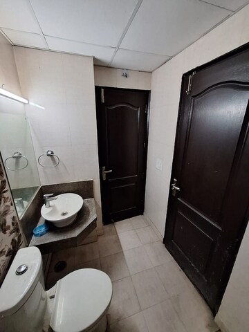 Master Bedroom in 3 BHK Apartment at Himalaya Pride, Tech Zone 4 Greater Noida – for Sale