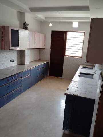 Kitchen in 4 BHK Builder Floor at Sector 17 – for Sale