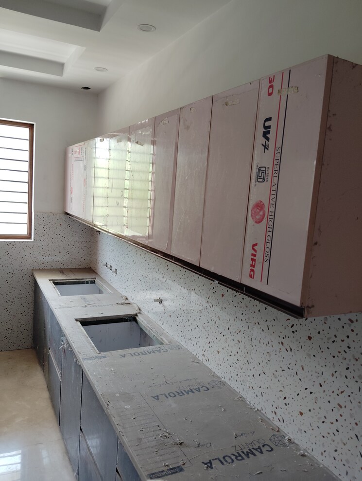 Kitchen, sector 17 4 Bedroom 3375 Sq.Ft. Builder Floor In Sector 17 Faridabad 7370331