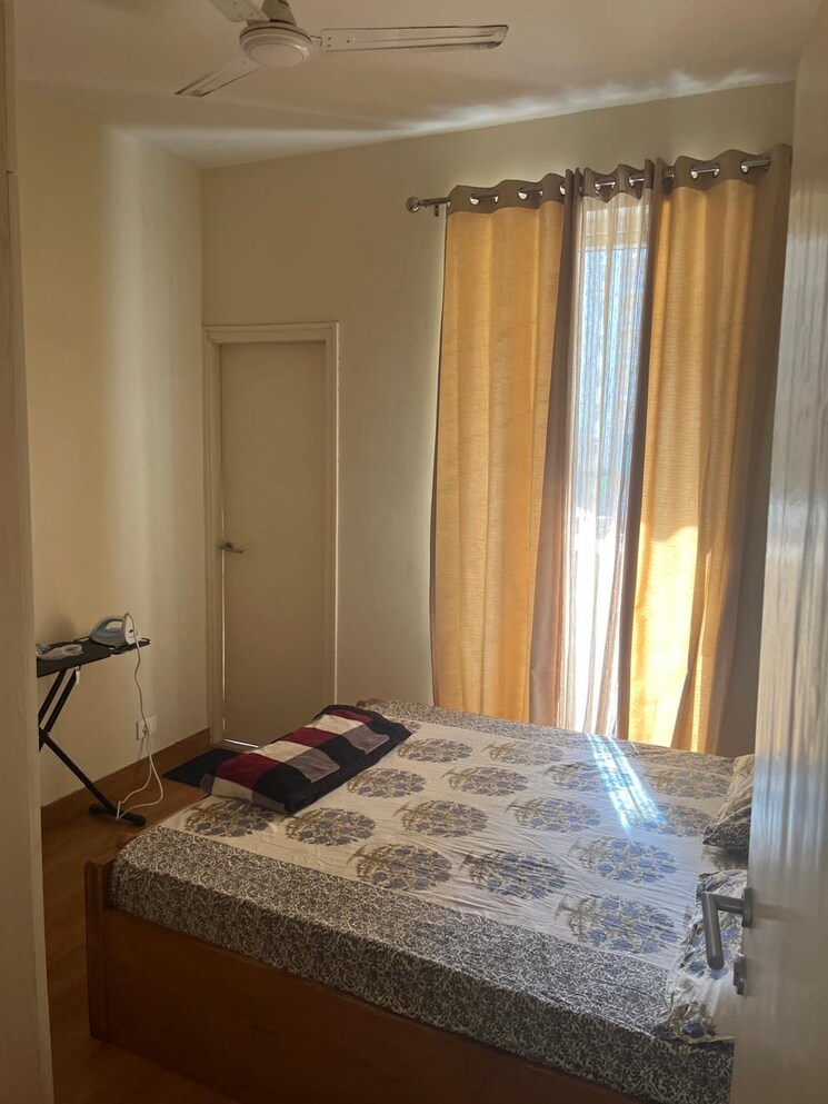 Bedroom, emaar-palm-gardens 3 Bedroom 1900 Sq.Ft. Apartment In Sector 83 Gurgaon 7370372