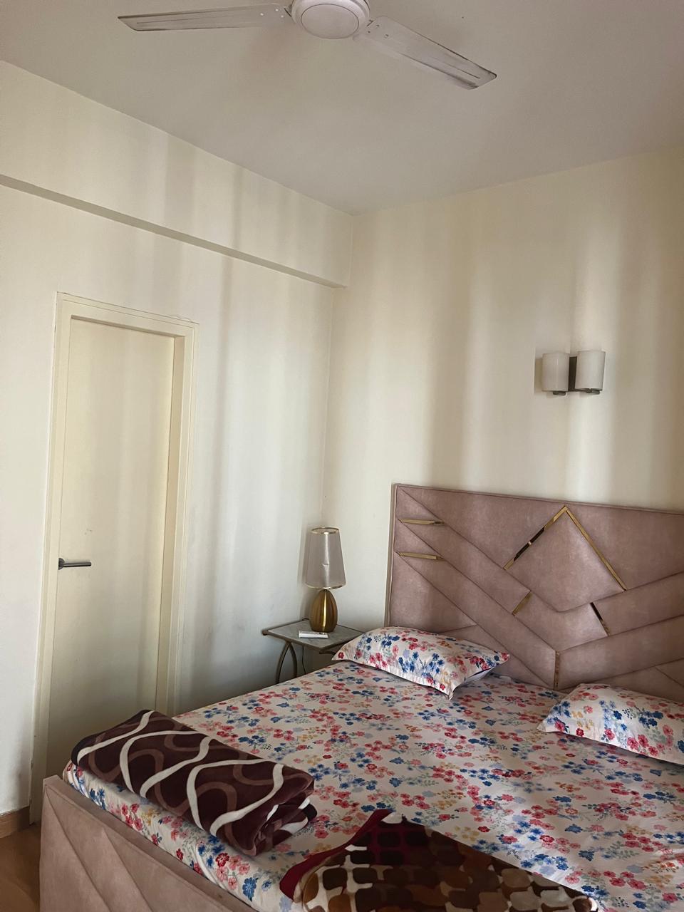 3 BHK + Pooja Room,Servant Room,Extra Room Apartment For Sale in Emaar Palm Gardens