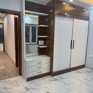 Room in 3 BHK Builder Floor at Ansal Api Versalia 2, Sector 67 – for Rent