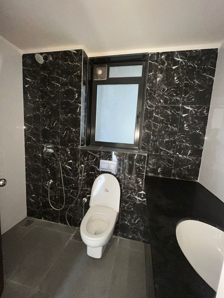 Bathroom, lodha-palava-crown 3 Bedroom 1400 Sq.Ft. Apartment In Dombivli East Thane 7370661