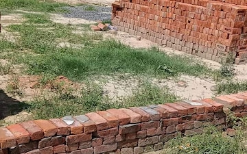 Plot For Sale in Bhopani Village