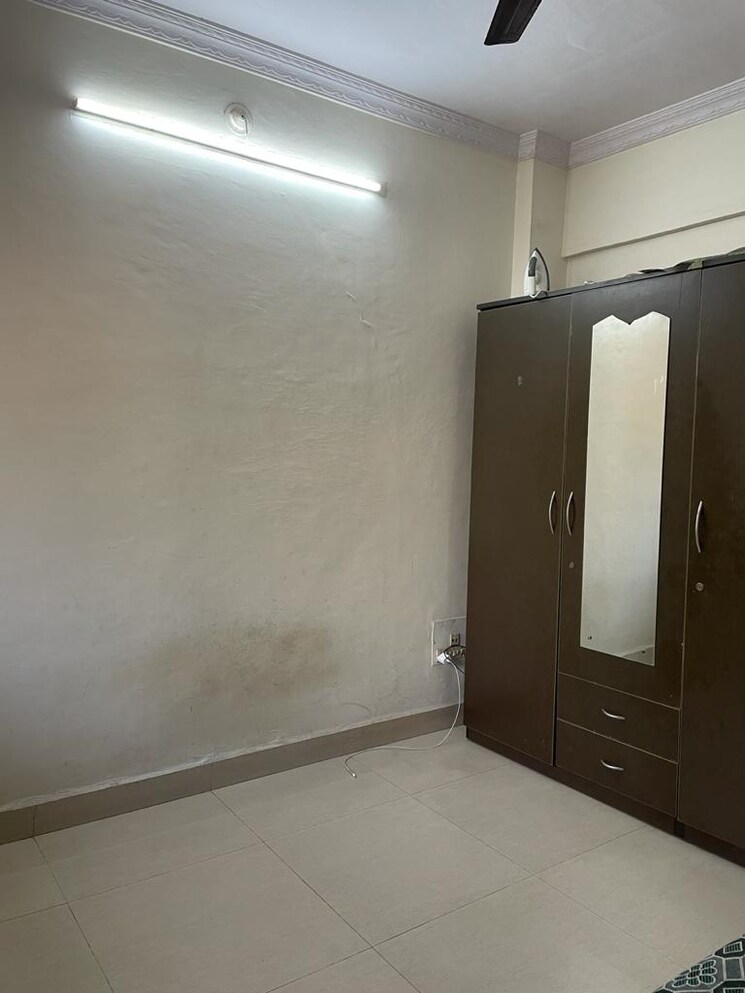 Room, vireshwar-darshan-chs-airoli 1 Bedroom 500 Sq.Ft. Apartment In Kopar Khairane Navi Mumbai 7370795