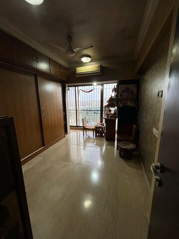 Room in 3 BHK Apartment at Powai – for Sale