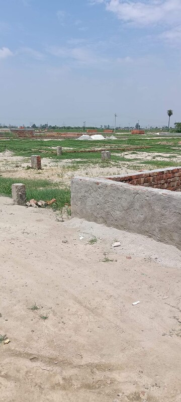  Plot For Sale in Bhopani Village