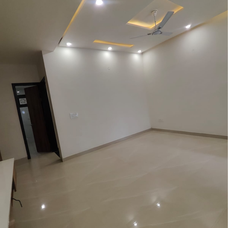 Room, sahastradhara road 3 Bedroom 107 Sq.Yd. Independent House In Sahastradhara Road Dehradun 7370979