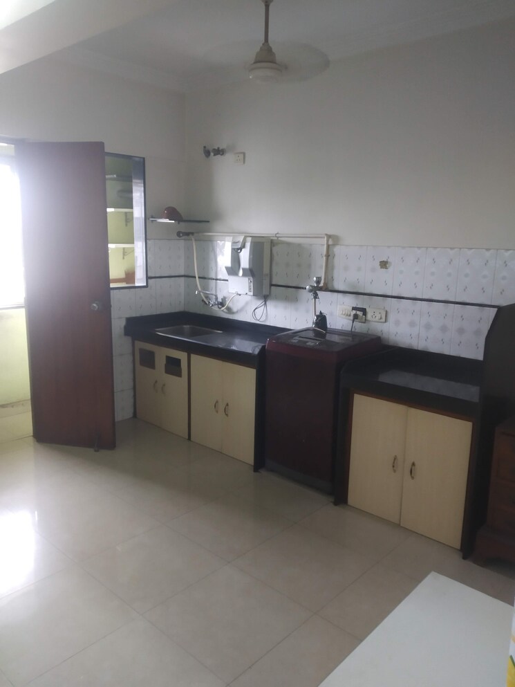Kitchen, silver-niche-apartment 3 Bedroom 1070 Sq.Ft. Apartment In Santacruz West Mumbai 7371158