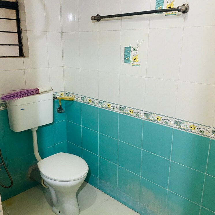 Bathroom, suyash-srushti-society 1 Bedroom 495 Sq.Ft. Apartment In Kharadi Bypass Road Pune 7371176