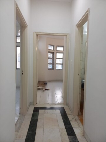 Building Lobby in 3 BHK Builder Floor at Sushant Lok 3, Sector 57 – for Sale