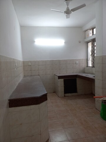 Bathroom in 3 BHK Builder Floor at Sushant Lok 3, Sector 57 – for Sale