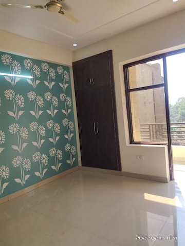Room in 3 BHK Builder Floor at Green Fields Colony – for Sale