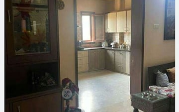 3.5 BHK Builder Floor For Sale in Bali Nagar